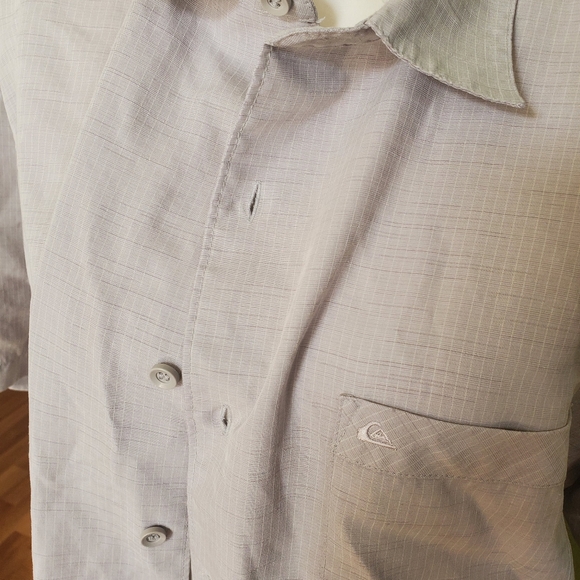 Quicksilver light gray Waterman Collection large short sleeve button down. - Picture 2 of 7